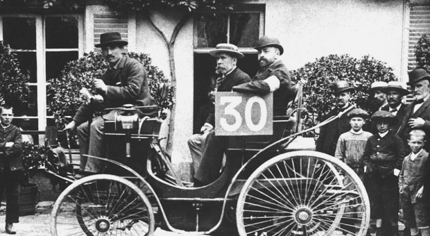 1894, Paris–Rouen: The world’s first automotive endurance race